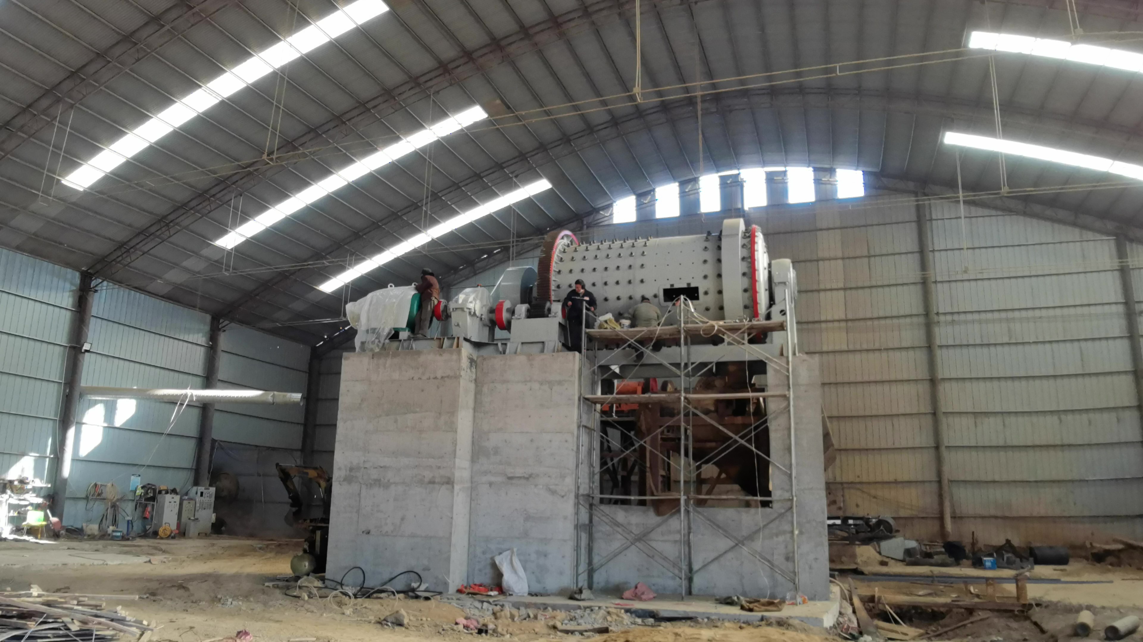 2200×4500棒磨機在平頂山市寶藍(lán)再生資源回收公司